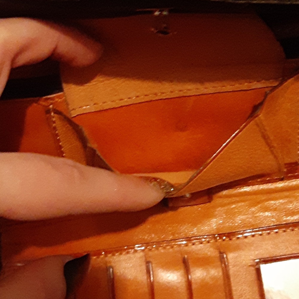 Wallet - Picture 5 of 7